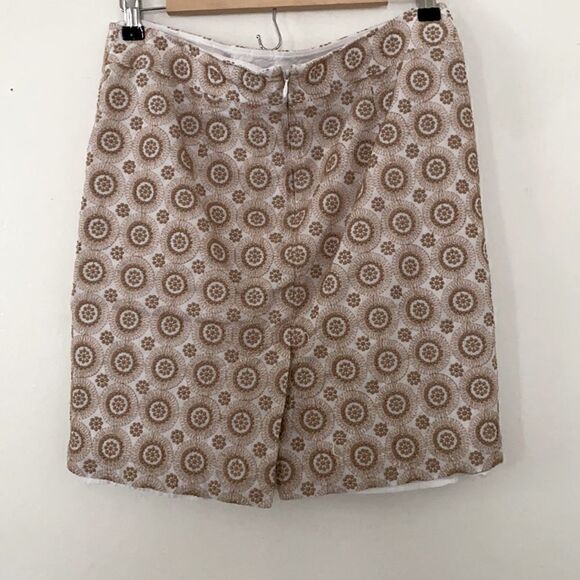 Ann Taylor skirt EUC  - Picture 3 of 5